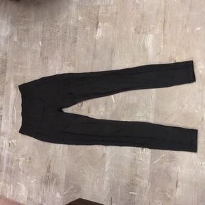 Lululemon leggings with pockets